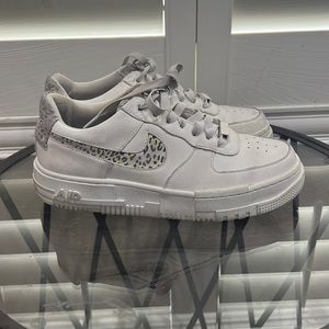 Nike Air Force 1 Low Pixel White Leopard (W)